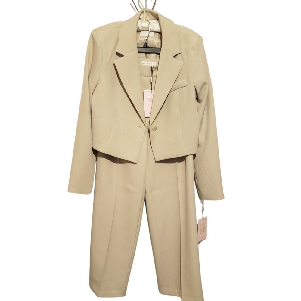 NWT AVEC LES FILLES X BAGATELLE  pants suit
